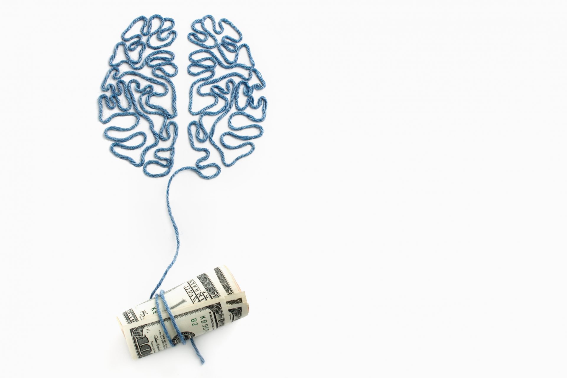 Tu cerebro te sabotea: cómo aplicar la Economía Conductual en tu proceso de decisión